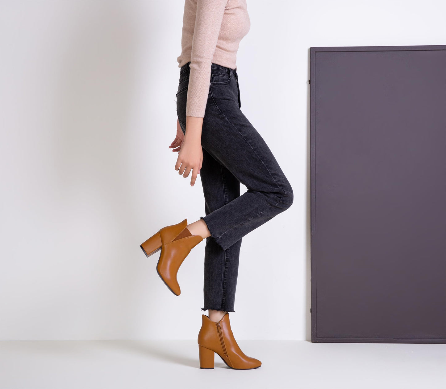 Vepose Women's Brown Chelsea Ankle Boots Chunky Heel, Fall Dressy Booties Low Heel, Pointed Toe Short Boot, 9630 Size 11 US with Inside Zipper (CJY9630 Brown 11)